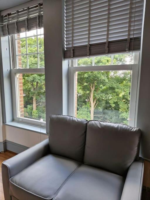 Bright Studio Apartment In A Perfect Location Londyn Zewnętrze zdjęcie